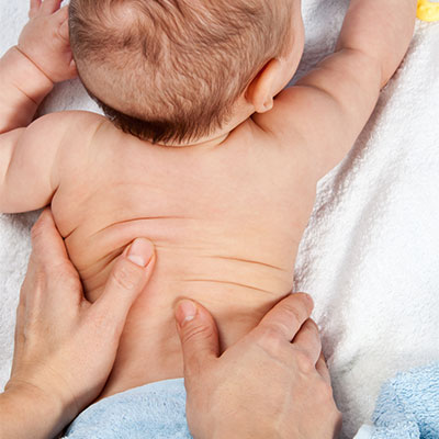 Massage bébé éveil et bien-être